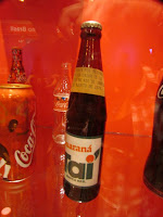 Fábrica da Felicidade Fábrica da Felicidade, Coca-Cola, John Pemberton, PET, coletivo Viva Positivamente, Viva Positivamente,
