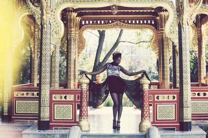 jessica amber photography, black dress, photographe suisse, swiss fashion blogger, haitian fashion blogger, mode, couronne de fleur doré, crown and glory, flower crown, Turning Point, Stéphanie Guillaume, Pavillon thaïlandais lausanne, romantic, women, haitian woman, haitian girl, black woman, caribbean girl, fashion, fashionista, women's wear, chaussure zara, zara shoes
