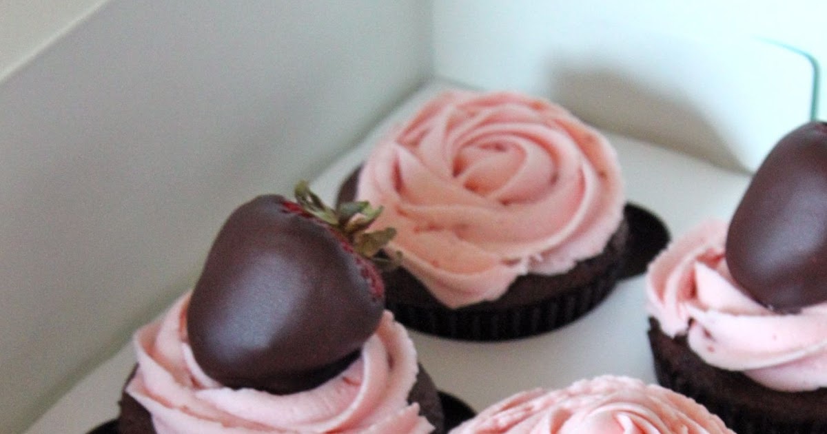Baked Perfection Chocolate Covered Strawberry Cupcakes