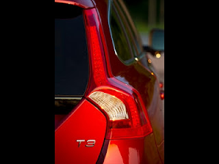 volvo v60, getaway, competition, twitter, 