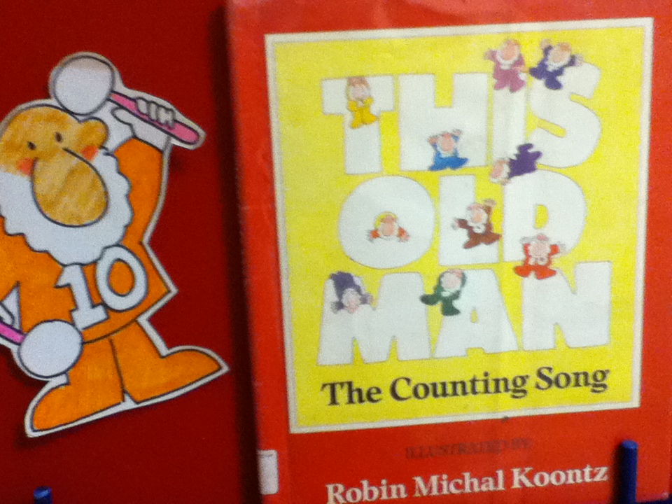 Piper Loves the Library KnickKnack Paddy Whack