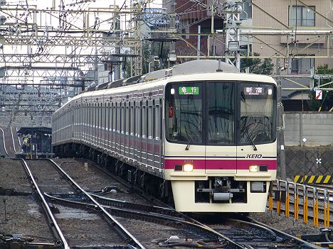 京王電鉄　急行　新宿行き11　8000系