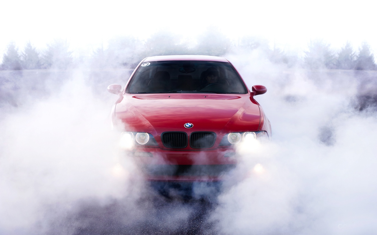 http://2.bp.blogspot.com/-ojPy0cpMXFE/UIlIkbP0XuI/AAAAAAAAAZI/mOSLqDs964Q/s1600/Car+HD+Wallpapers+For+Mac+(2).jpg