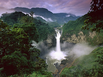 Amazon Yazuni Park waterfall