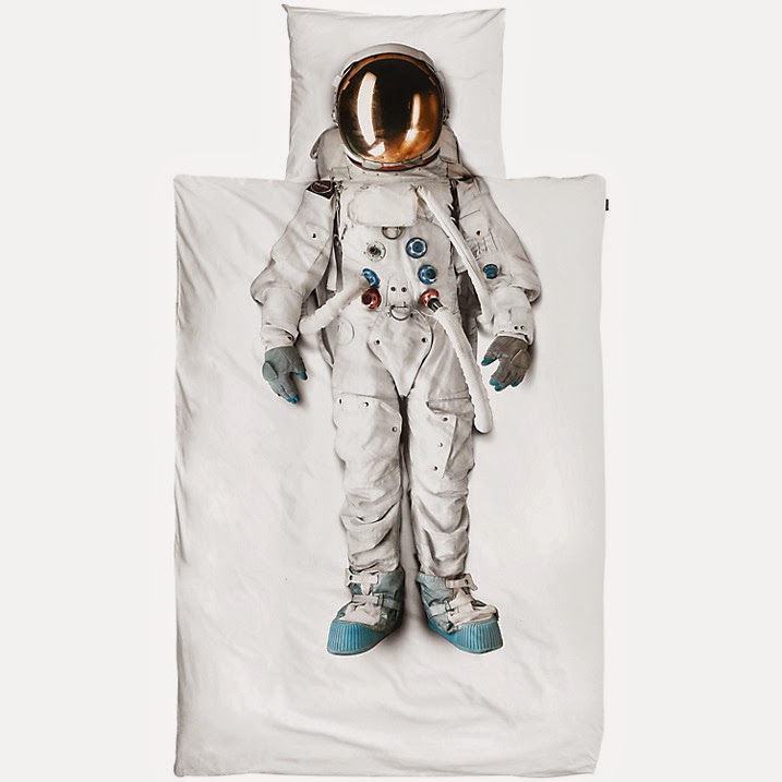 Zoom Zoom Zoom we're going to the moon… | rocket in pried buys | space fashion | astronaut | next | marks & spencer | boden | mothercare | elf | argos | H&M | rocket print | alien | kids bedroom trends | designer space | kids tops | spec print | rocket motif | astronaut | out of this world | space boy | moon | stars | bedding | kids bedroom | boys room | mamasVIB