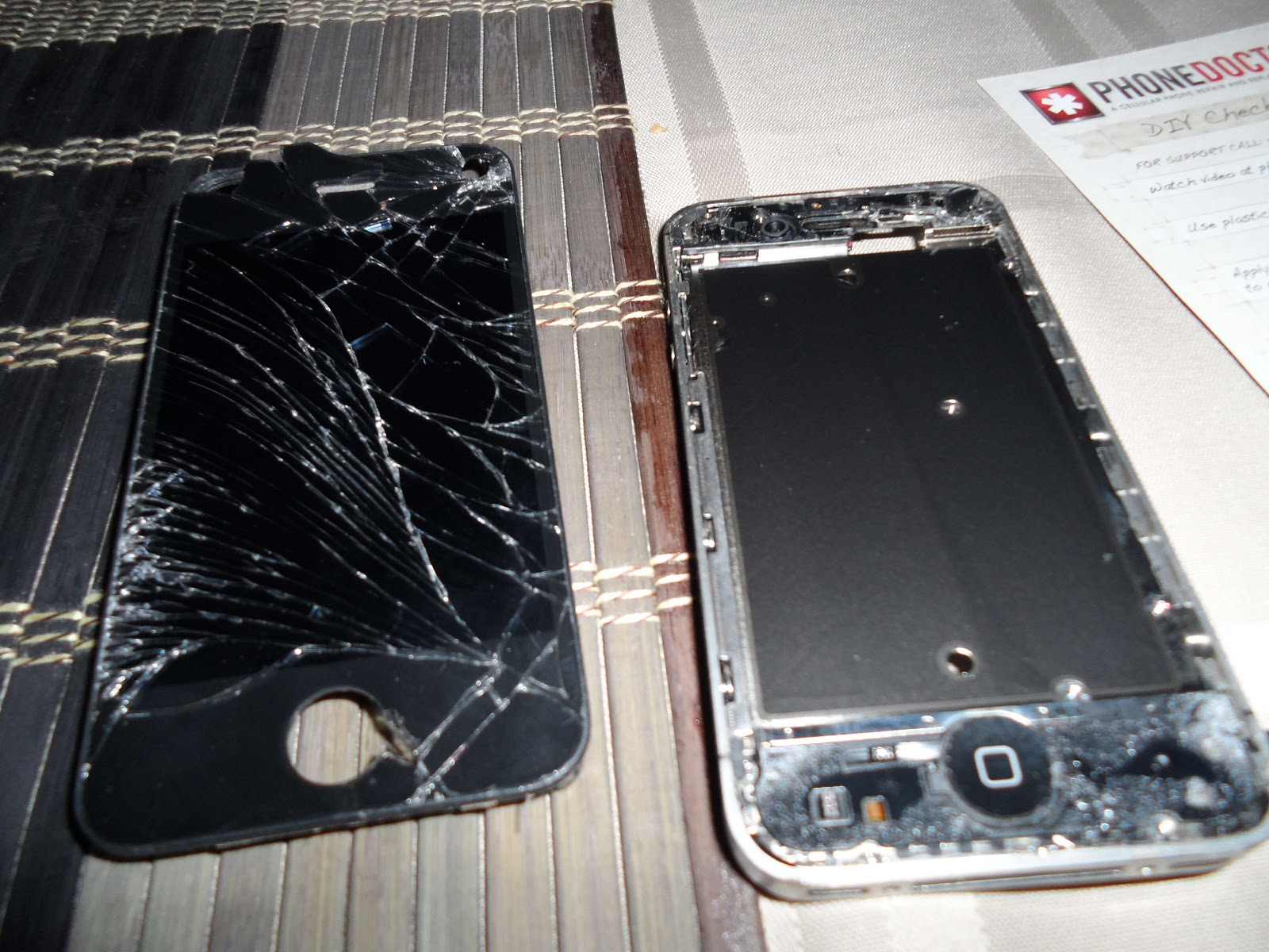 will apple fix my cracked iphone 4 screen