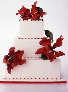 The Knot Tulip Trend Wedding Cake