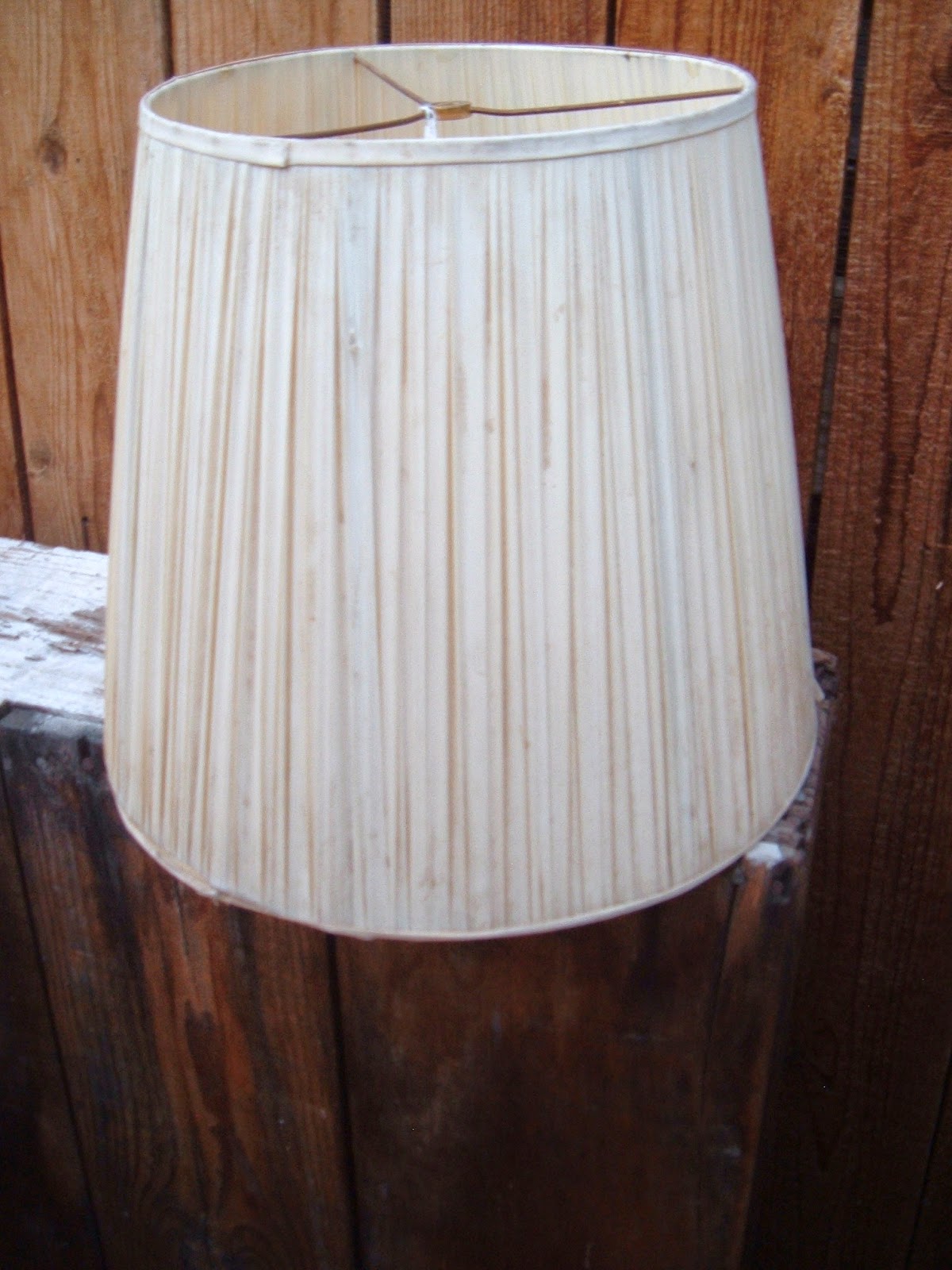 SPANKY LUVS VINTAGE Easy peasy Urban shabby upcycled lamp shade