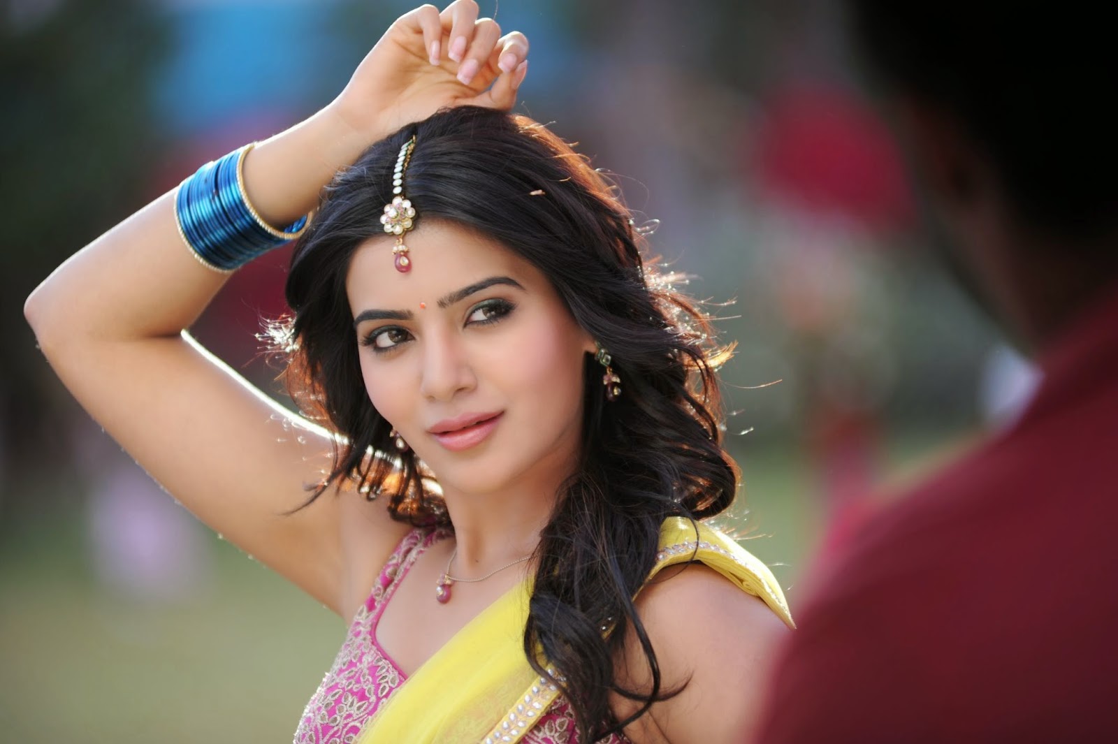 Samantha New Hot Stills - Latest Movie Updates, Movie Promotions