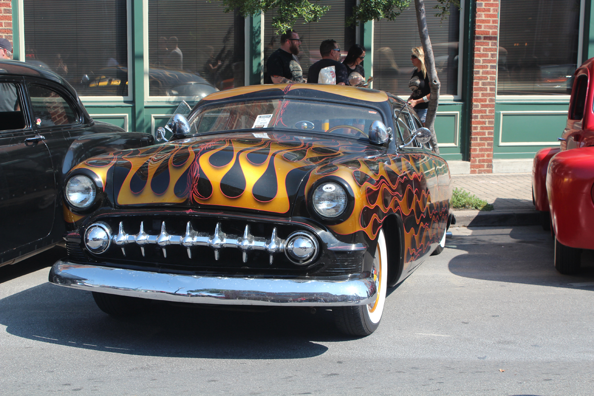 ROTTEN APPLES INVASION CAR SHOW