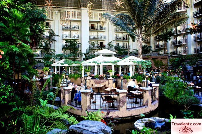 Things to do in Gaylord Opryland Resort at Nashville during holiday