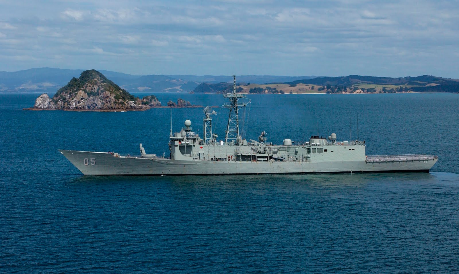 Naval Photos HMAS Melbourne (FFG 05)