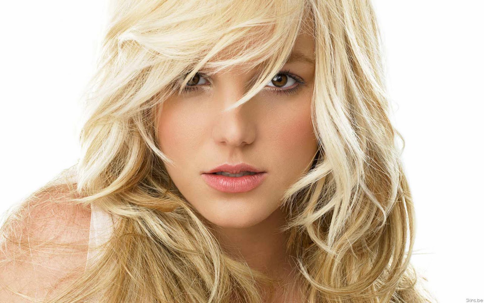 http://2.bp.blogspot.com/-oqbTHqRpj2s/TeCo_ijoe7I/AAAAAAAAAyk/DDE6vADkDLk/s1600/britney-spears-1920x1200-30933.jpg
