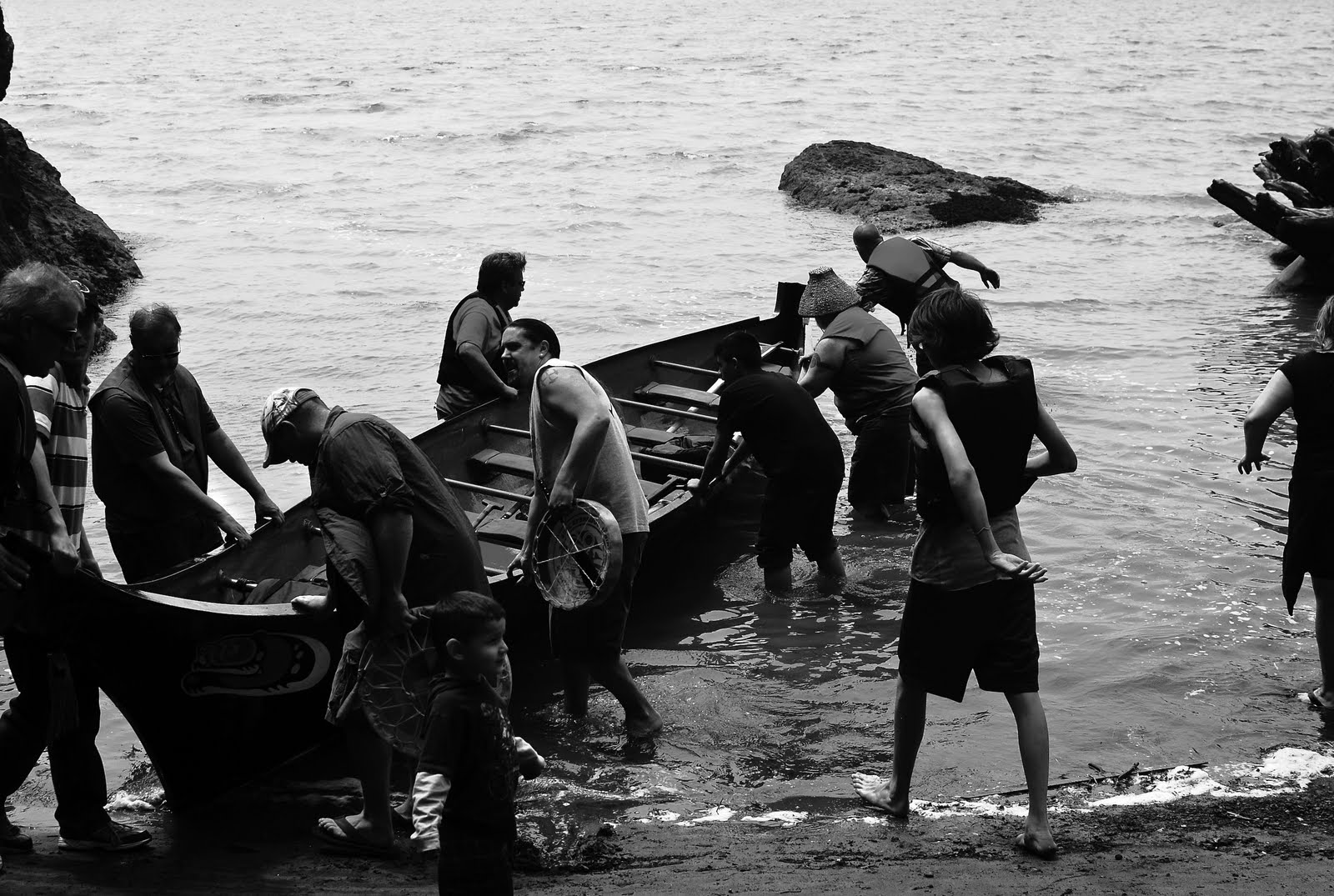 Picture Window photo blog Chinooks first salmon ceremony, Ft