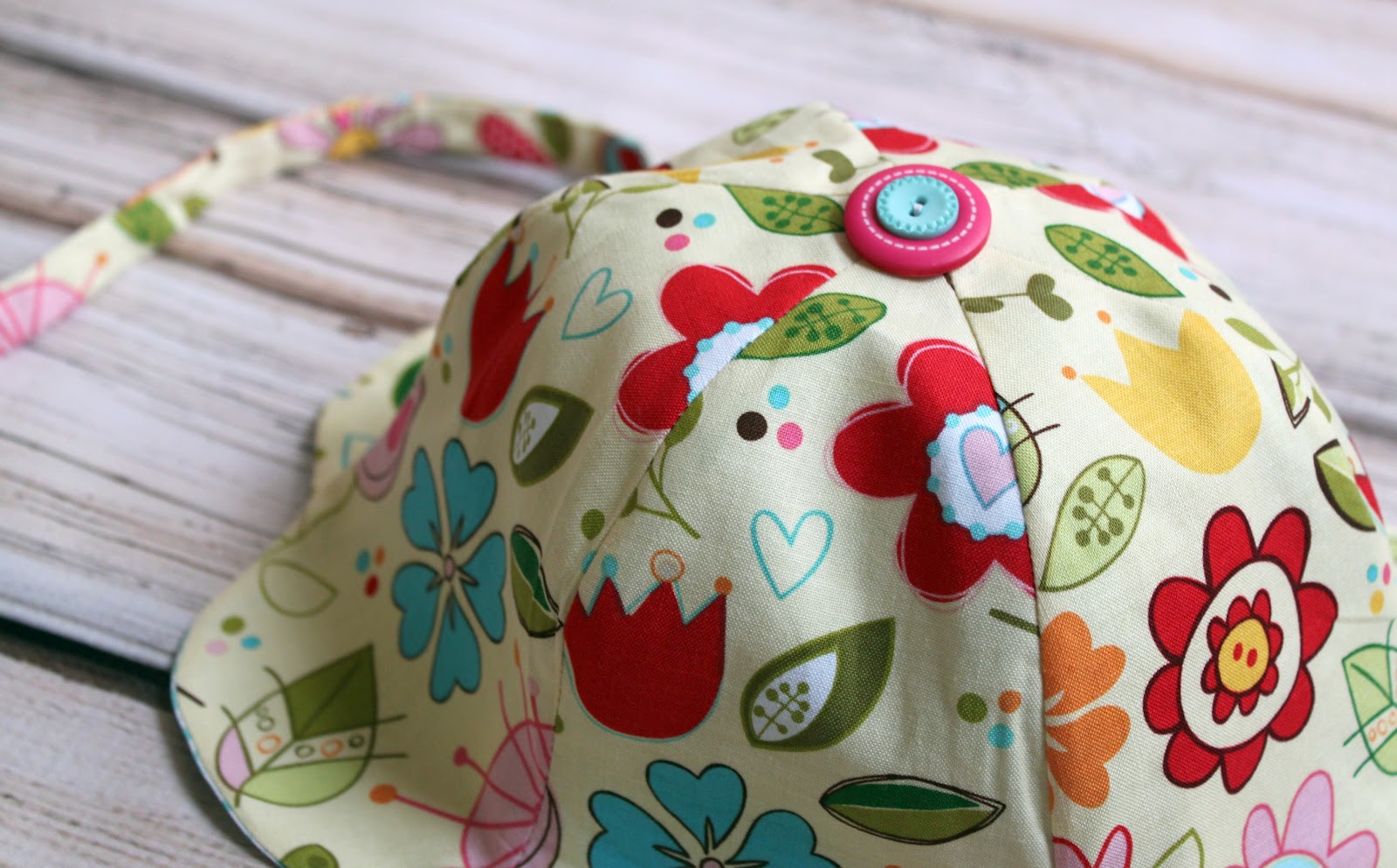 tulip petal sun hat pattern and tutorial the cottage mama.