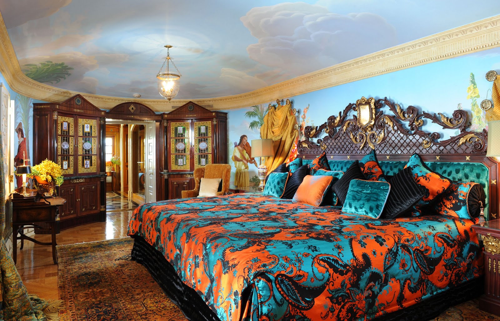 Passion For Luxury Versace villa in Miami set for auction