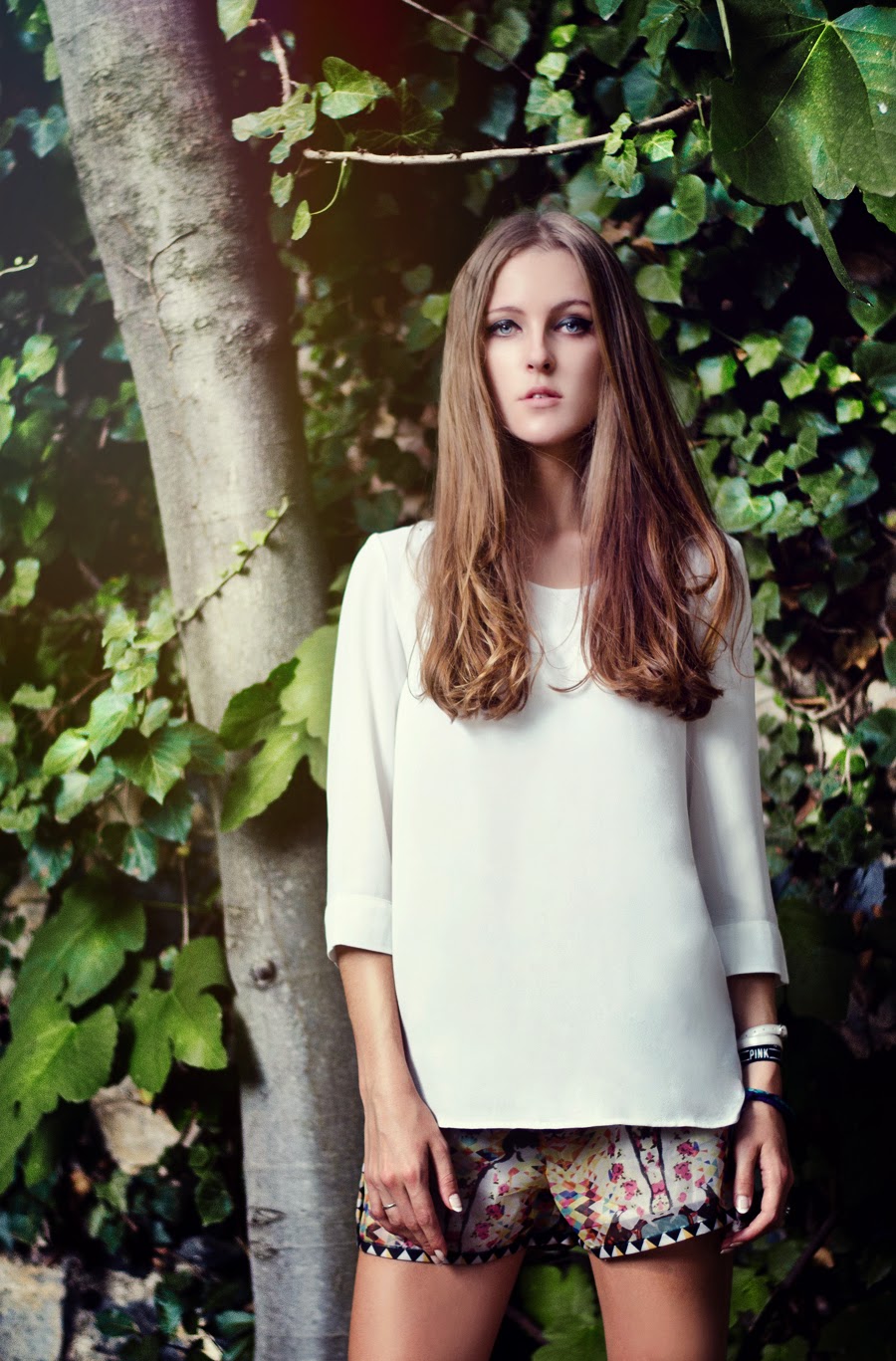 fashion blogger details, fashion details, studded shoes, mango streetstyle, istanbul streetstyle, russian fashion blogger, printed short outfit, white blouse outfit