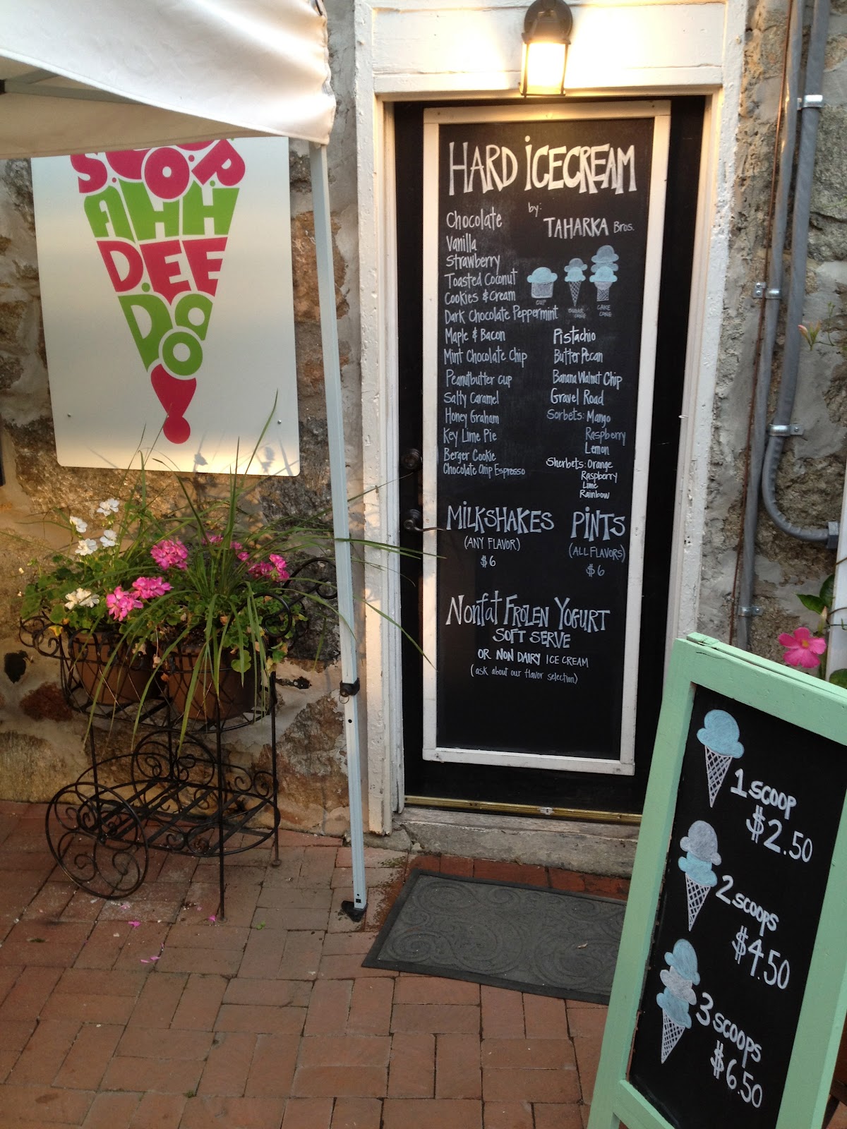 2 Dudes Who Love Food ScoopAhhDeeDoo ice cream historic Ellicott City