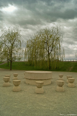 Brancusi Masa Tacerii Table of Silence Mesa del silencio