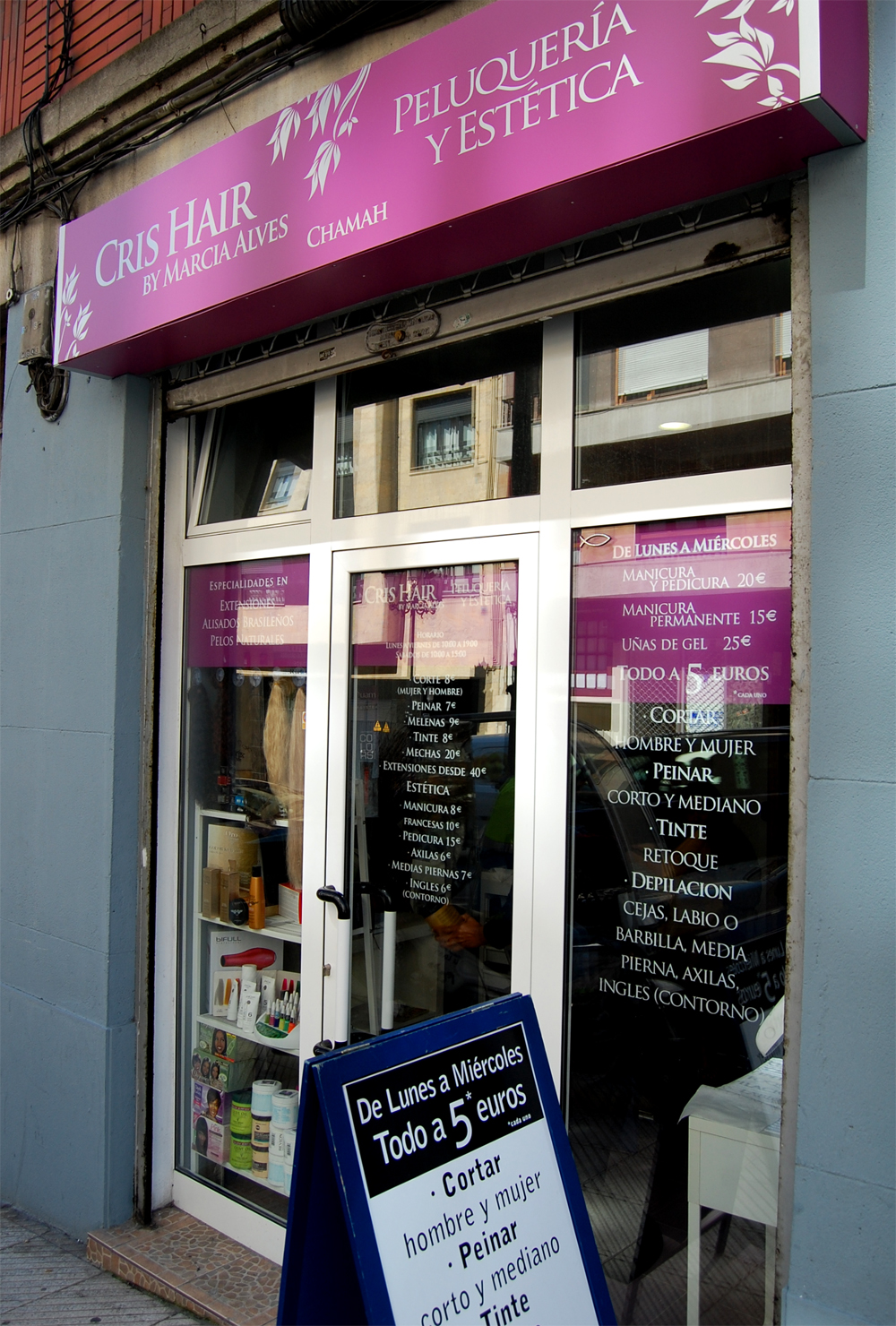 Rotulos en Oviedo Rotulo peluqueria y estética Cris Hair