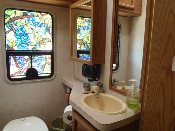 RV remodeling by Dear Miss Mermaid copyright by http://DearMissMermaid.com