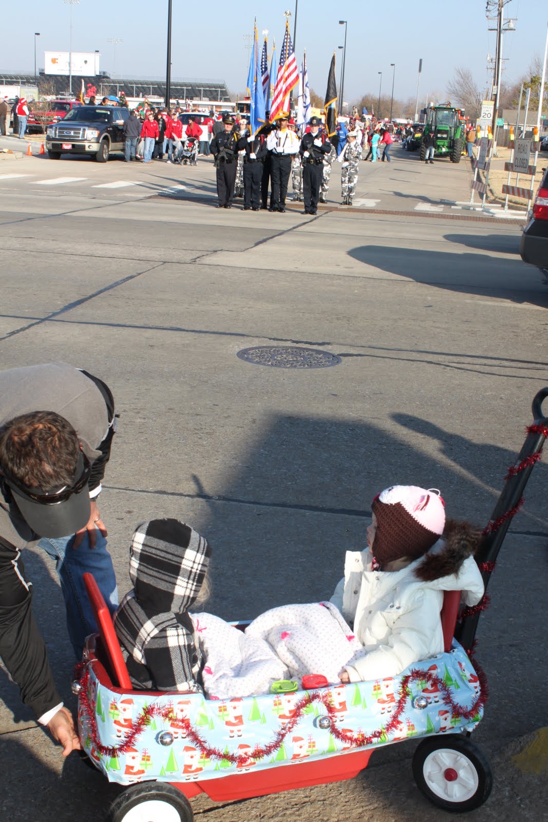 Life With the Links Norman Christmas Parade