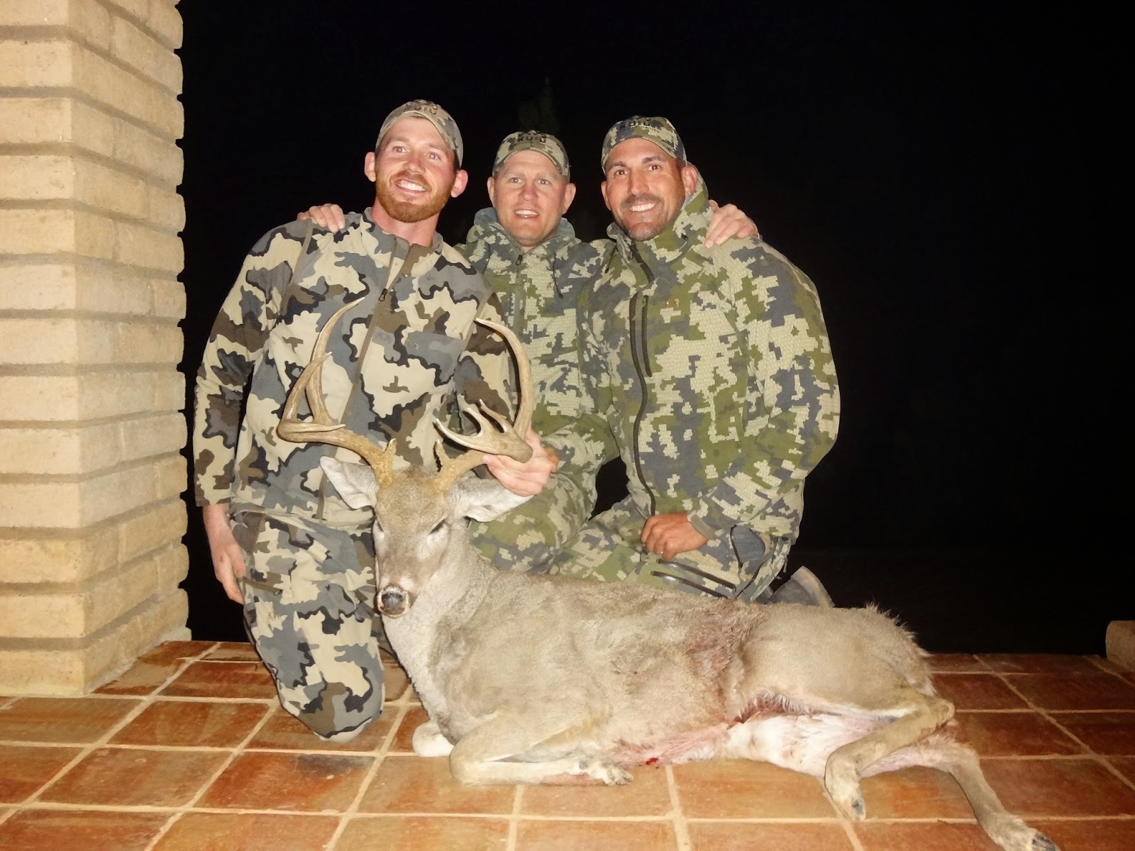 Giant+Archery+Coues+Deer+Photo+with+Brady+Miller+and+the+KUIU+guys+Colburn+and+Scott+Outfitters.JPG