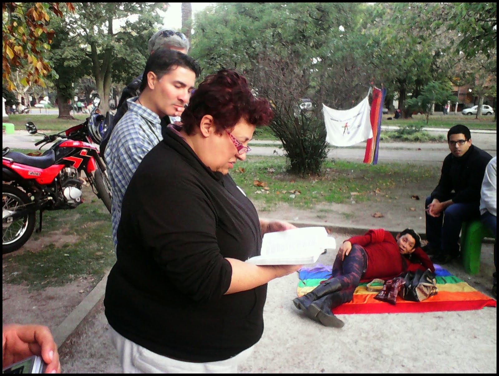 Evangelización en la Plaza de Florencio Varela