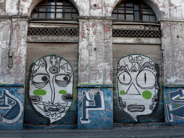 graffiti street art in santiago de chile