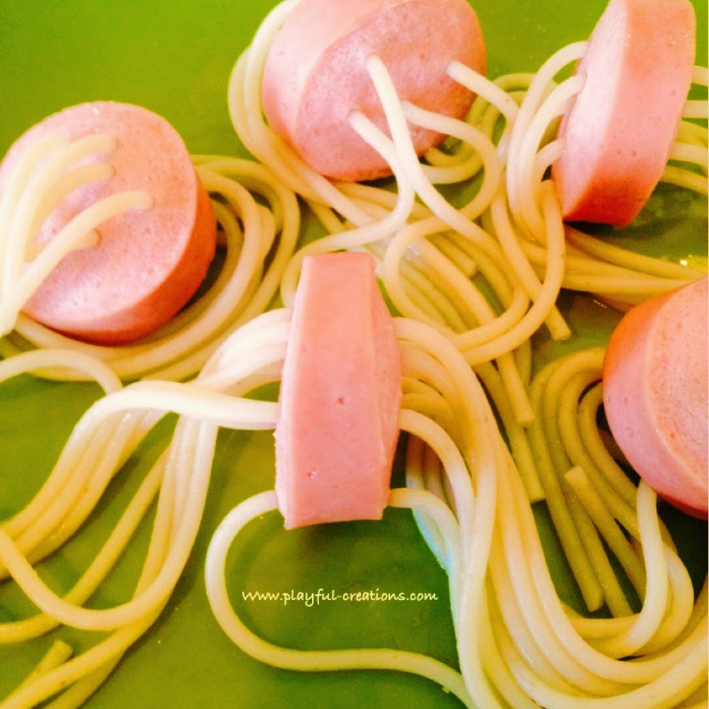 Playful Creations Summer Hot Dog Series The Noodle Dog