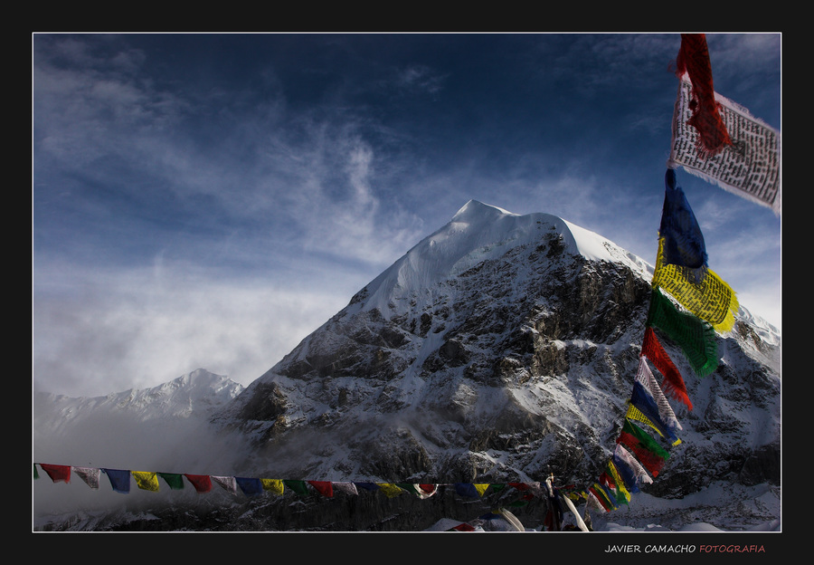 Banderas de Oración Tibetanas o banderas de plegarias – La Cueva del yogui