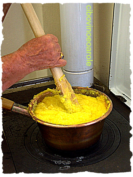 POLENTA COTTA SULLA STUFA A LEGNA