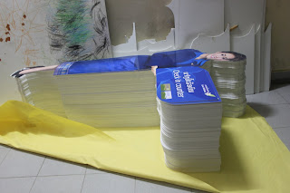 standee hình người standee hình người