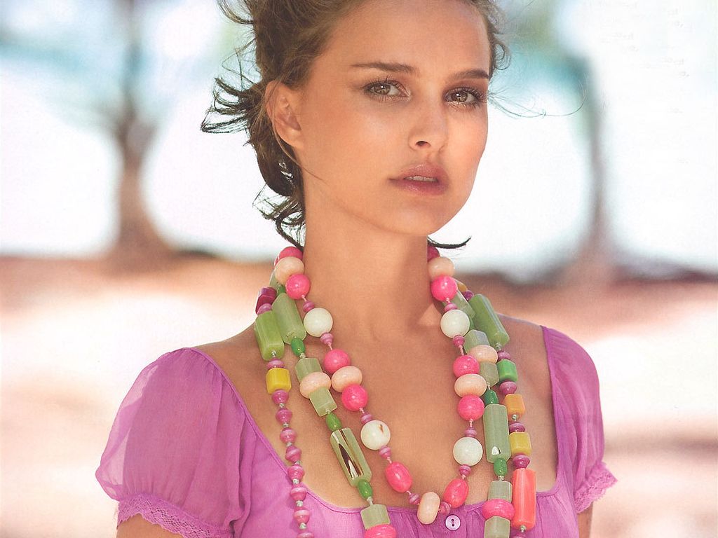 http://2.bp.blogspot.com/-p-E3Hc505QU/UGSykbL1xHI/AAAAAAAAAyU/NwM0zYHd73U/s1600/natalie-portman%20(16).JPG