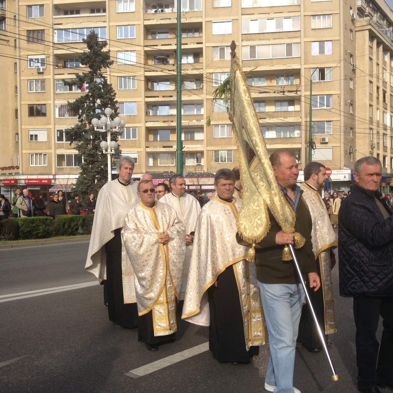 PROCESIUNE LA FLORII