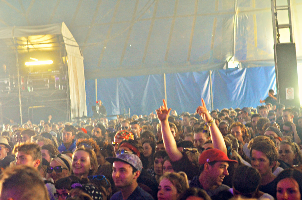 Crowd at Leeds Festival 2015 Jamie XX