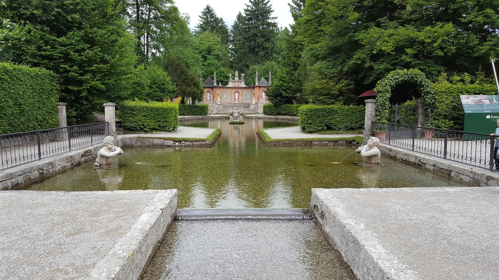 Хельбрунн Германия