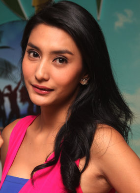 What ? Artis Inisial TM Itu Tyas Mirasih ? - VIRALKAN