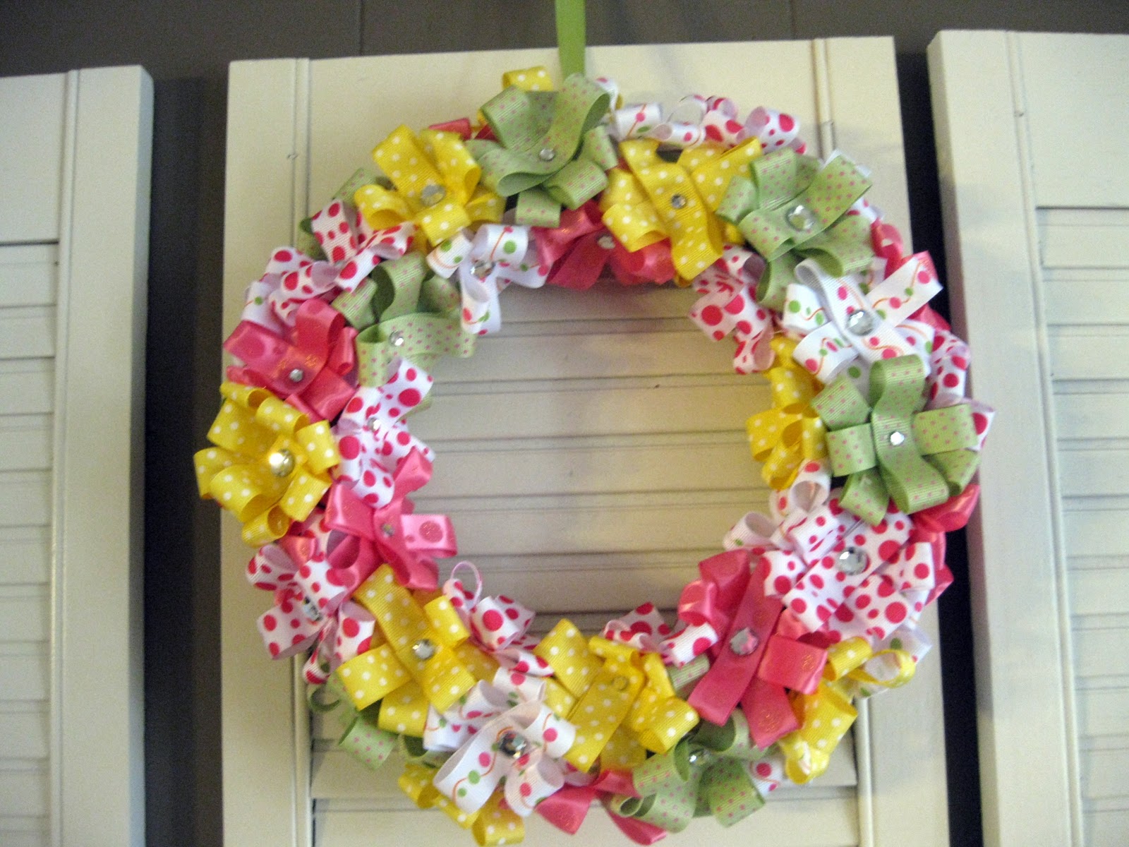 Mandi Being Crafty Ribbon Flower Wreath