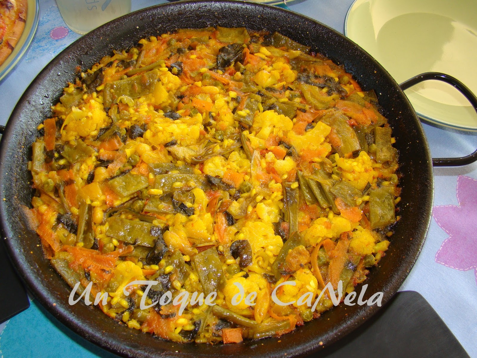 Un Toque de CaNela PAELLA DE VERDURAS