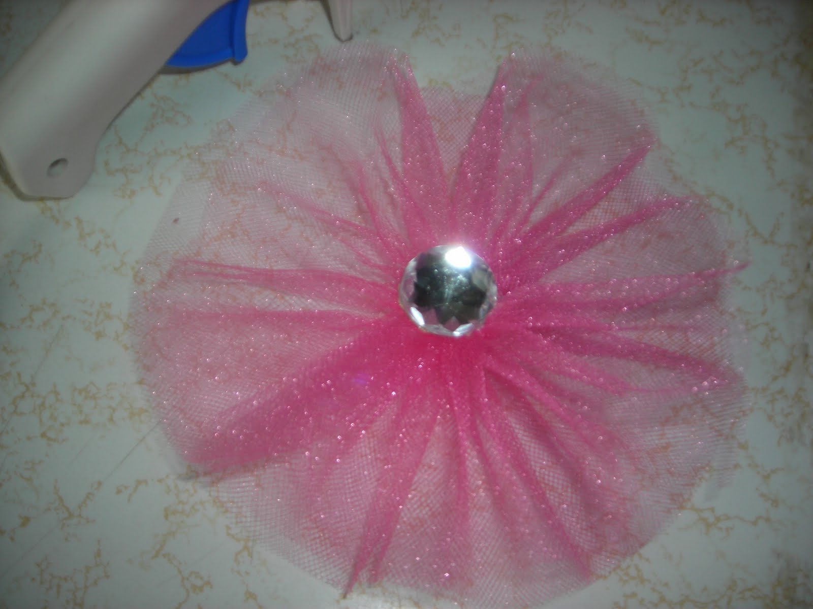 crafty couple Tulle headband and how to gather with your machine