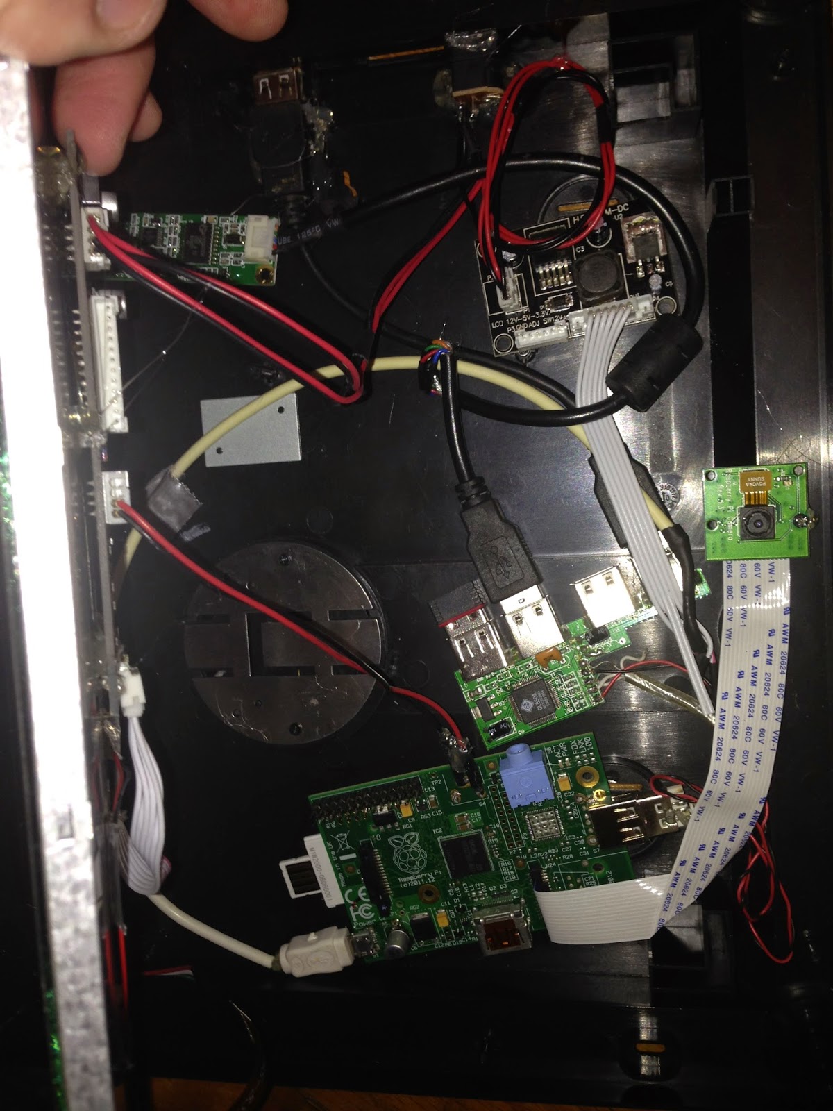 Simply Automationized Raspberry Pi Digital Picture Frame (Picture