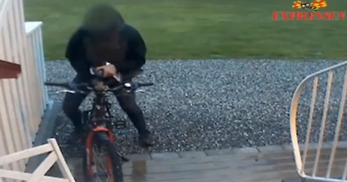 Bicycles and Art: Tyre-slashing man caught on camera having sex with bicycle