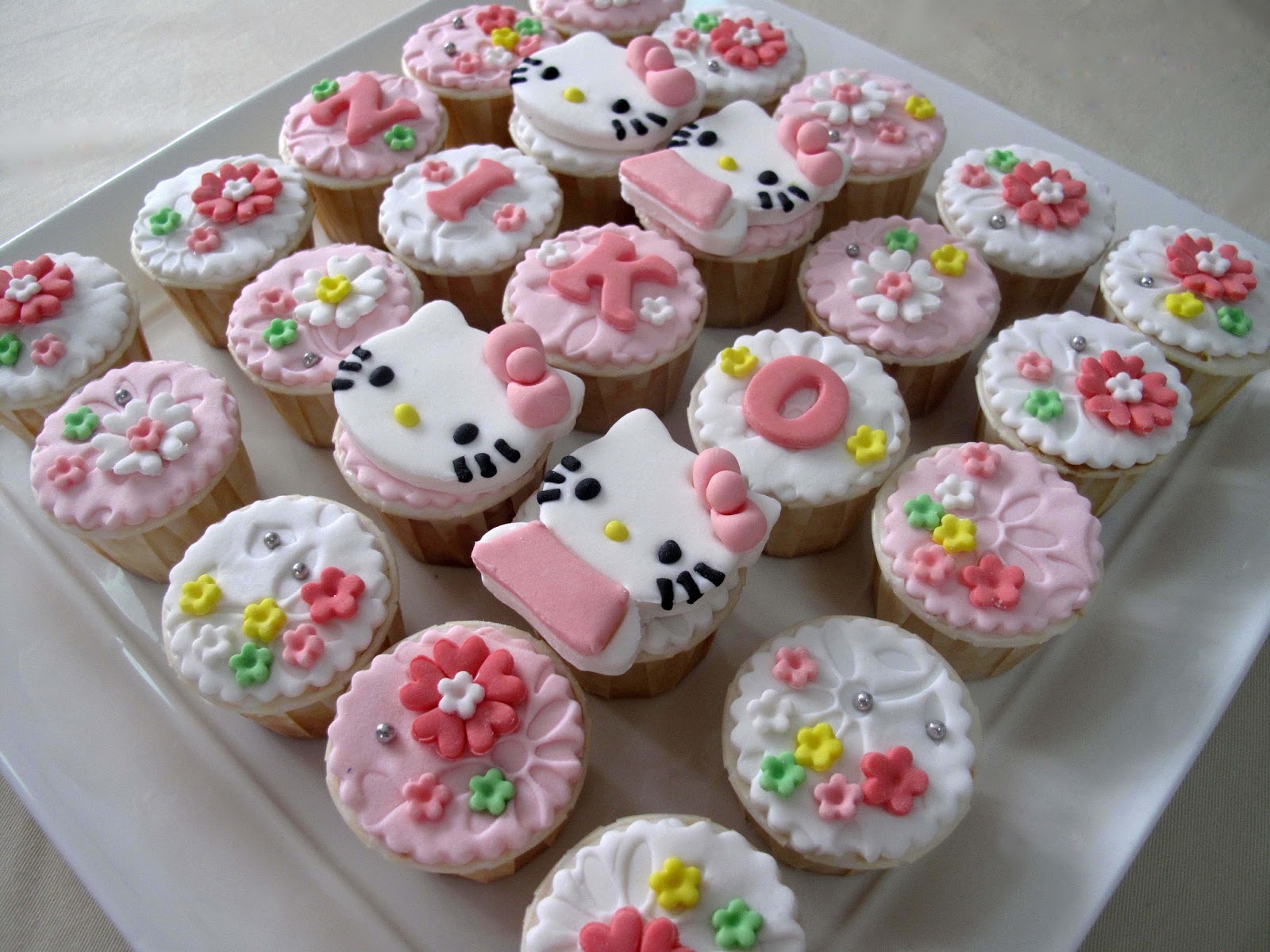 Homemade Hello Kitty Cupcakes