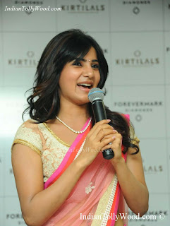 Samantha Cute Saree Photos