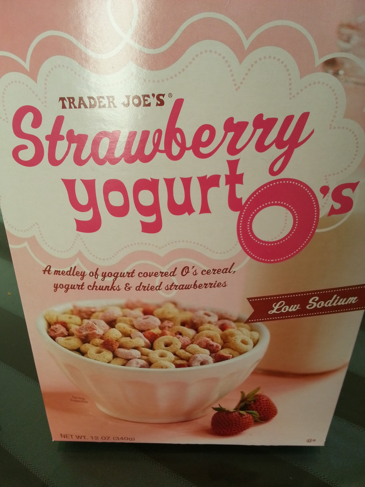 jensblogawog REVIEW Trader Joe's Strawberry Yogurt O's Cereal