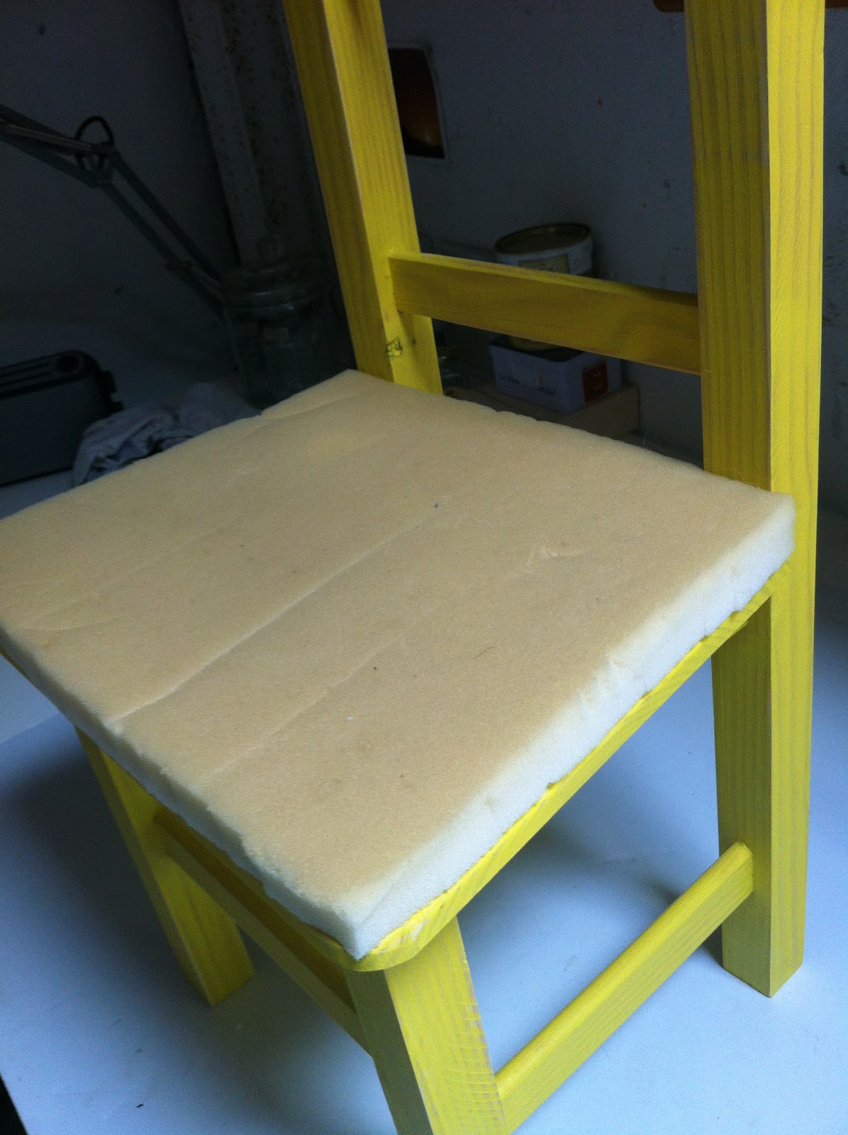 Telas, Cajas y Tinajas: la sillita de Jacobo