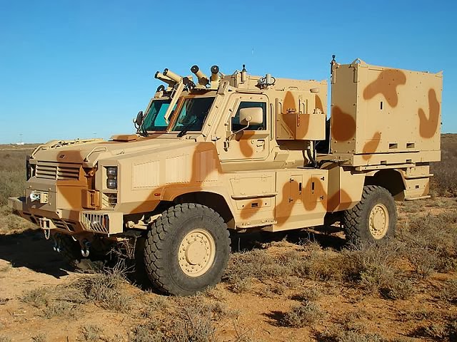 RG-31_Agrab_4x4_mortar_carrier_armoured_vehicle_BAE_Systems_South_Africa_African_defense_industry_640_001.jpg