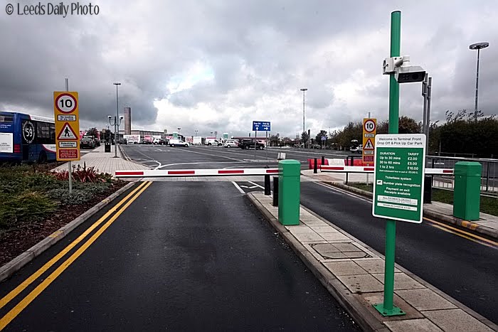 Leeds-Bradford-Airport%2BParking.jpg