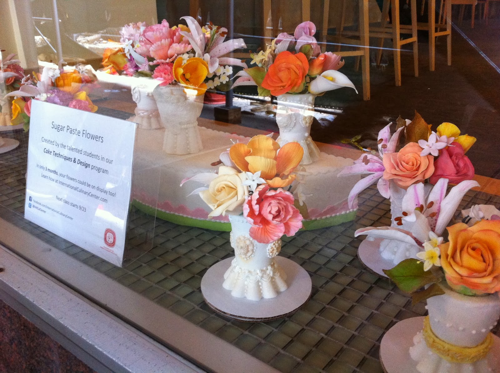 Abs of Cakes Sugar Paste Flowers